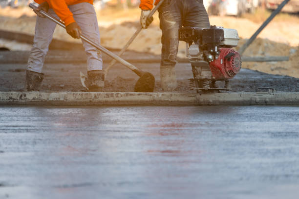 Best Concrete Sidewalk Installation in Huber Ridge, OH